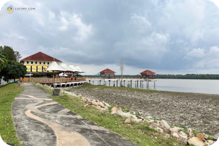 Imej Laguna Park di Pulau Indah