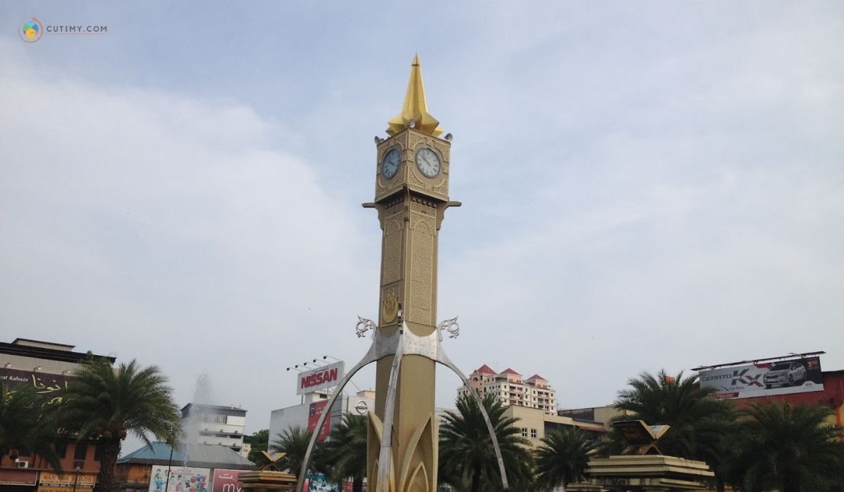 imej Clock Tower Roundabout