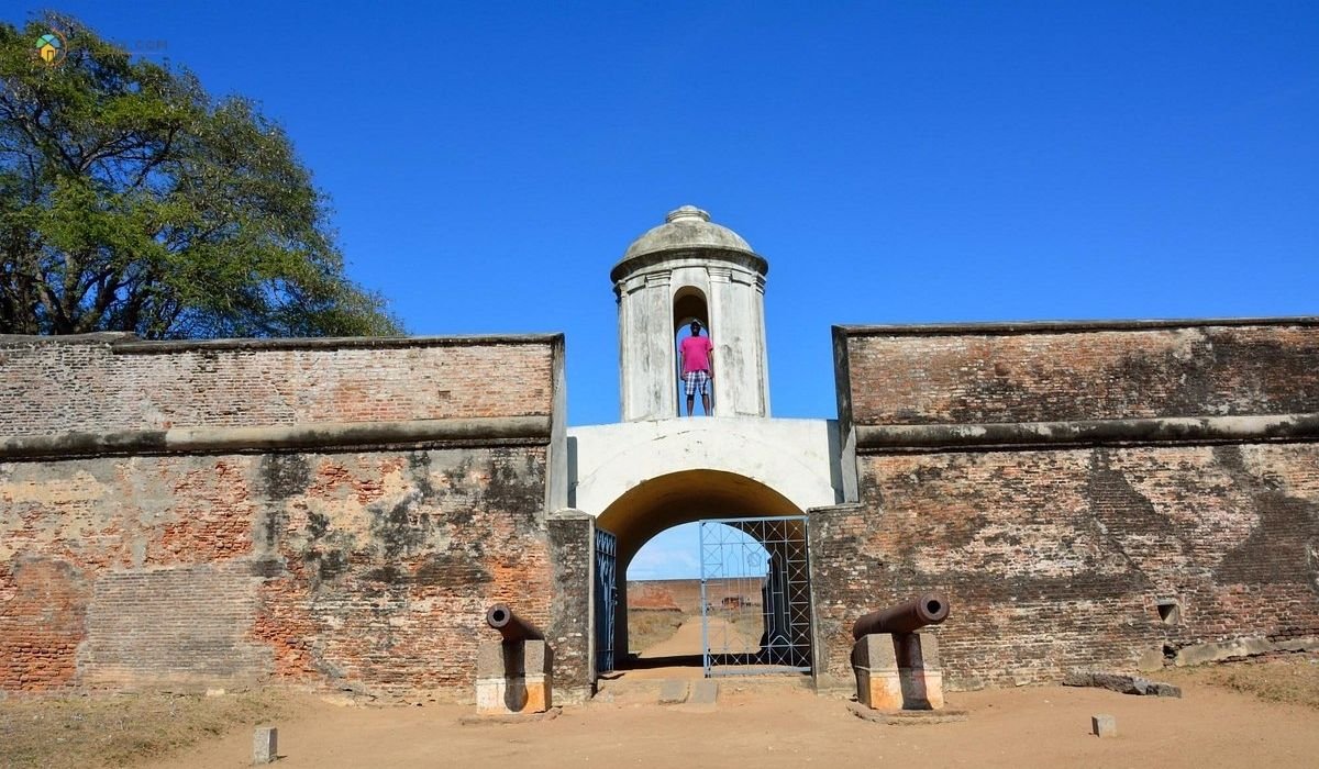 imej Dutch Fort