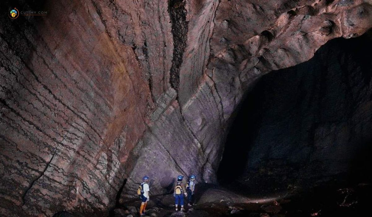 imej Gua Sireh (Sireh Cave Complex)