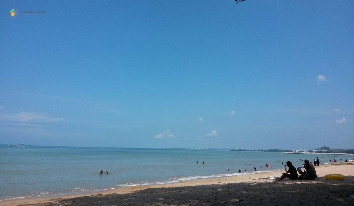 imej Pantai Pengkalan Balak Melaka