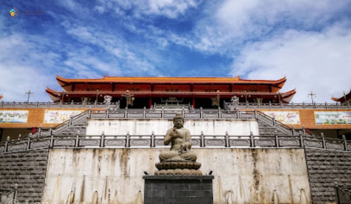 imej 金龙山万佛寺 Jing Loong Shan Wan Fo Shih