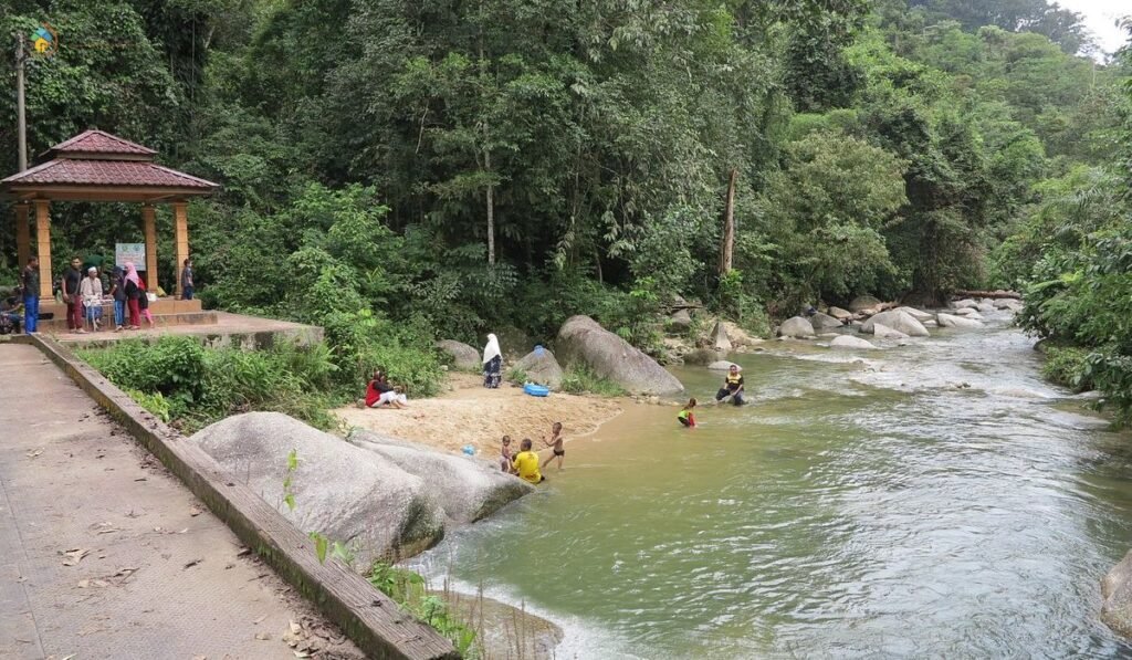 imej Tempat Mandi di Taiping Burmese Pool