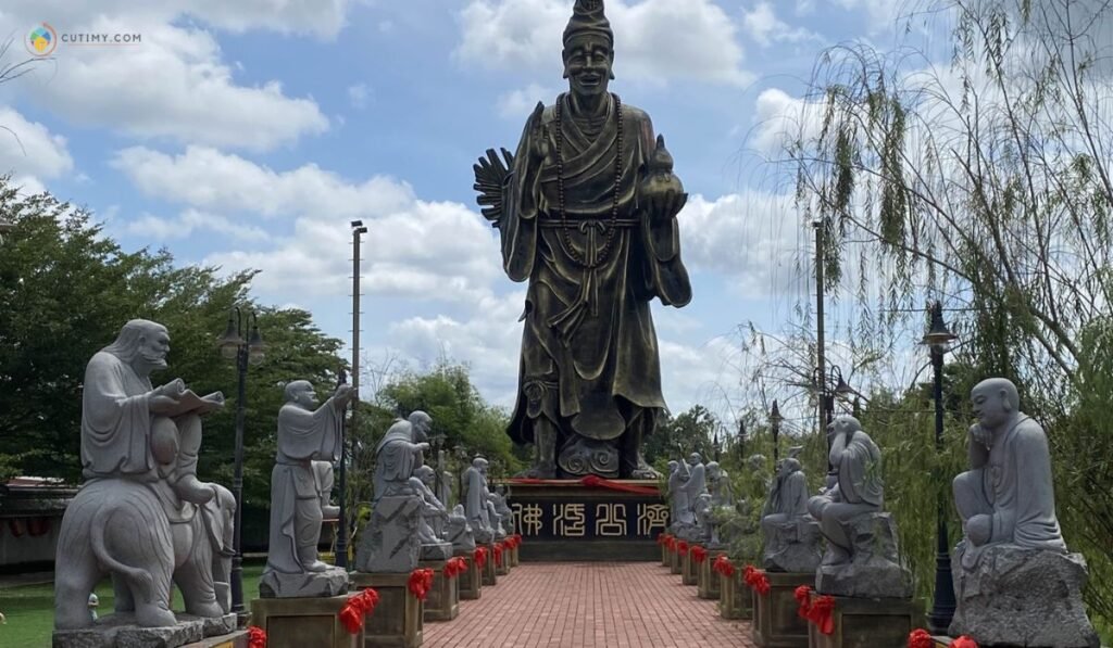 imej 永平天保宫 (68尺济公) – Yong Peng Tian Bao Gong (68 Feet Ji Gong)